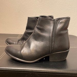 Steve Madden booties